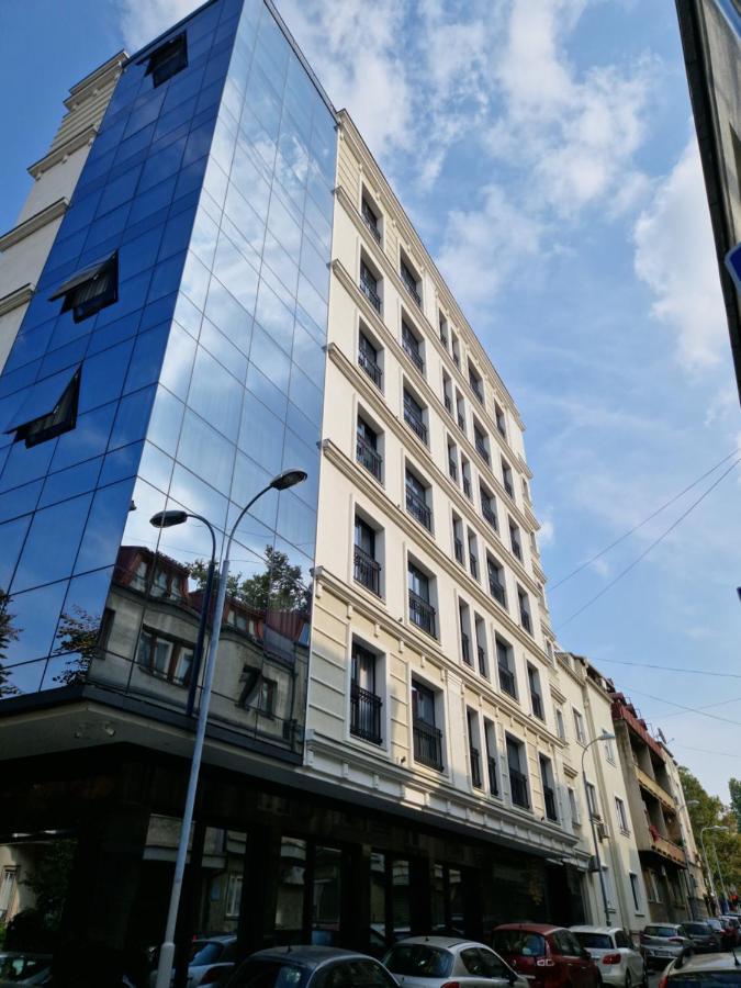 H41 Luxury Suites Belgrad Exteriör bild