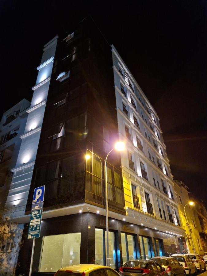 H41 Luxury Suites Belgrad Exteriör bild