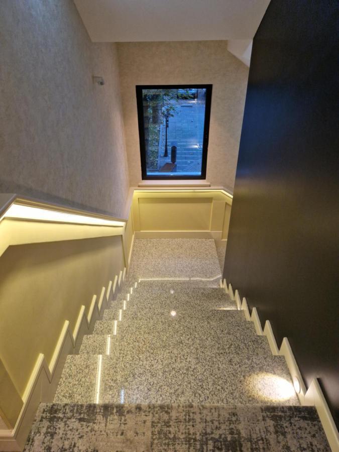 H41 Luxury Suites Belgrad Exteriör bild