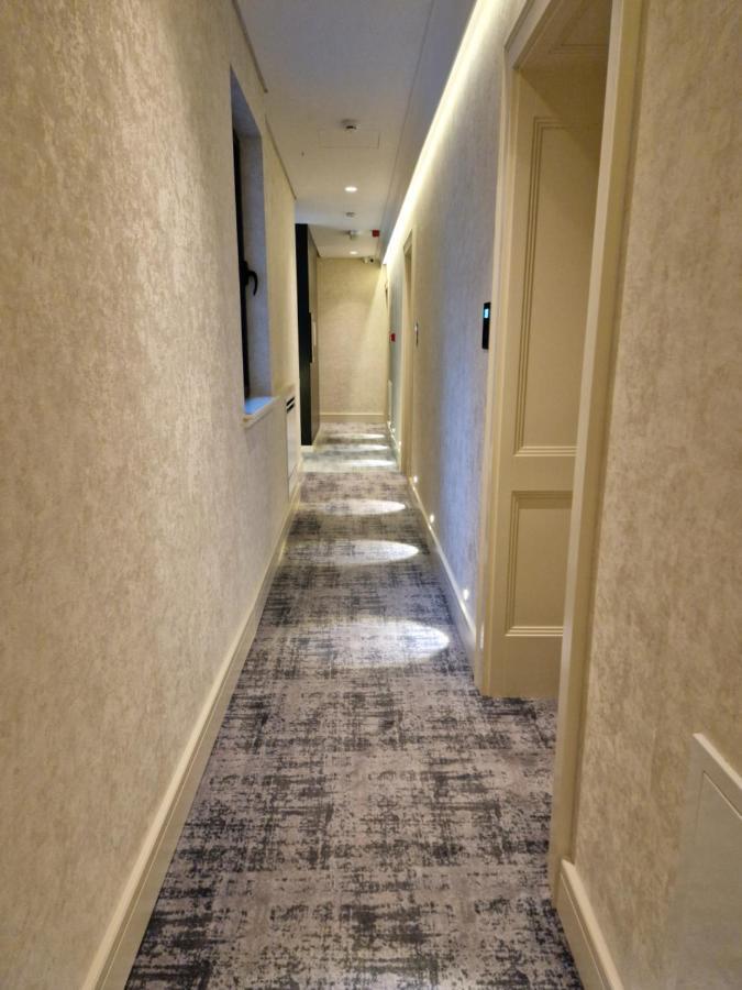 H41 Luxury Suites Belgrad Exteriör bild