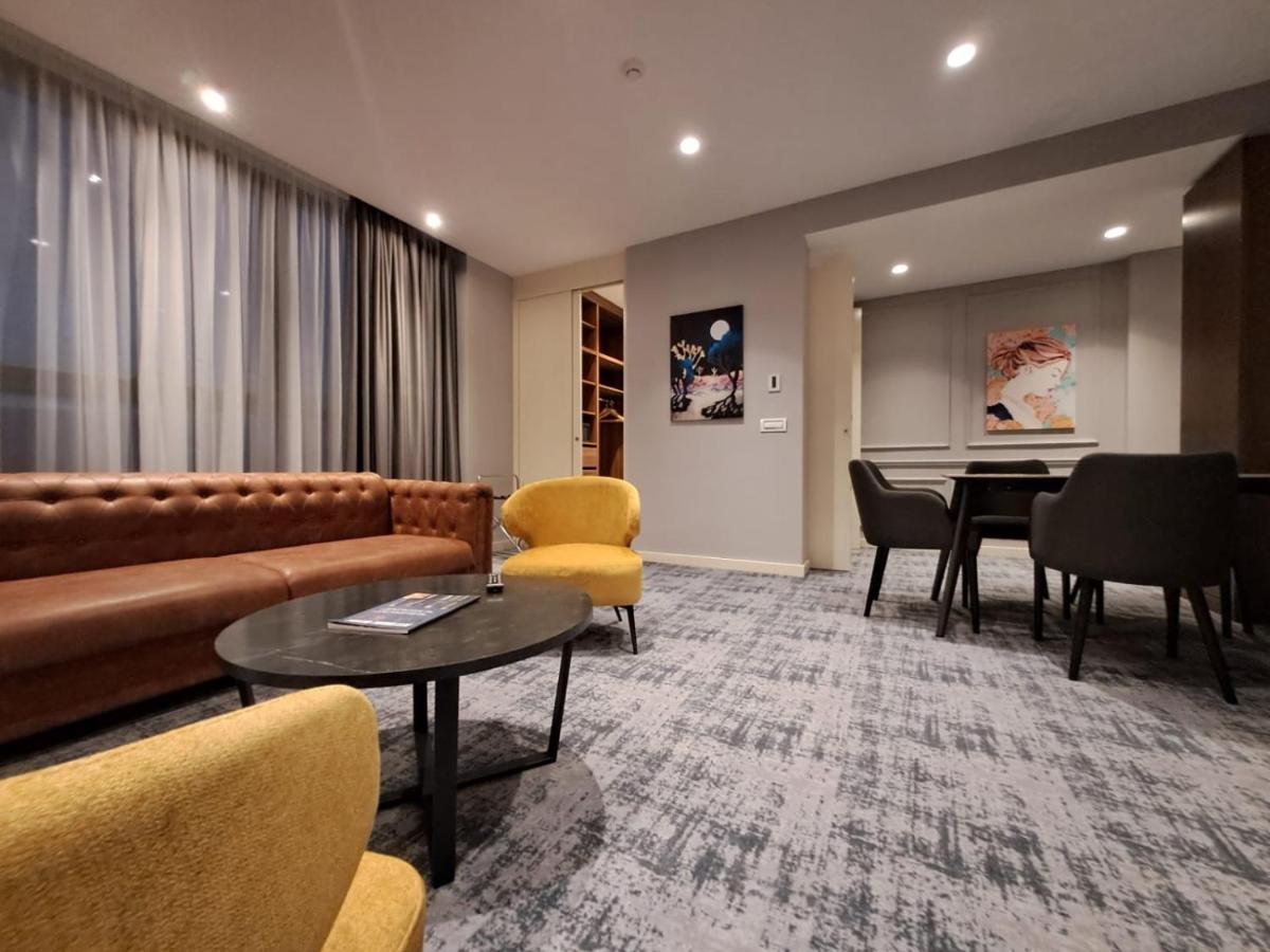 H41 Luxury Suites Belgrad Exteriör bild