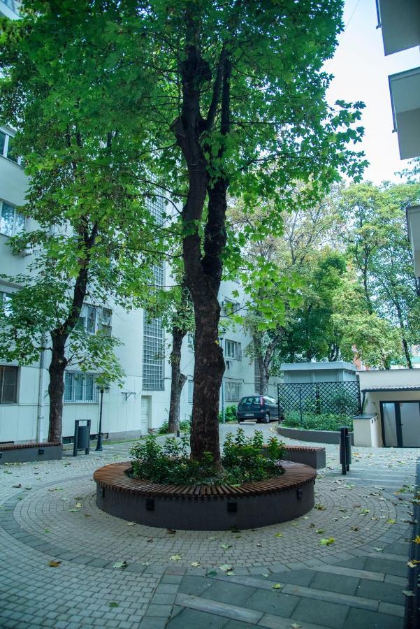 H41 Luxury Suites Belgrad Exteriör bild