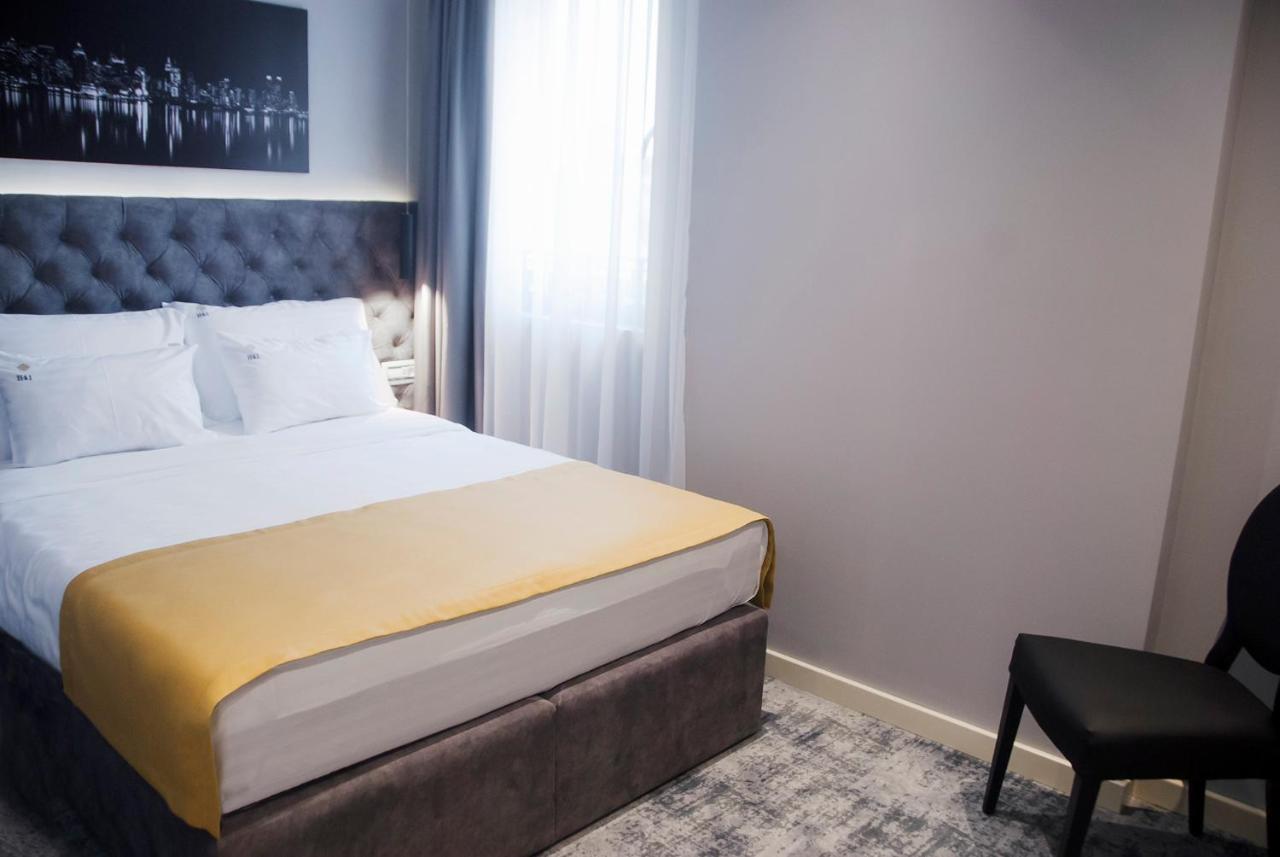 H41 Luxury Suites Belgrad Exteriör bild