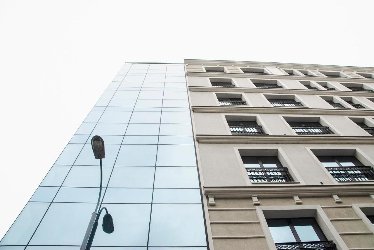 H41 Luxury Suites Belgrad Exteriör bild