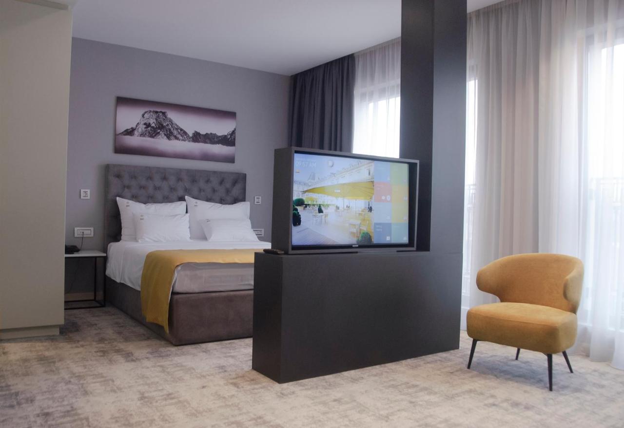 H41 Luxury Suites Belgrad Exteriör bild