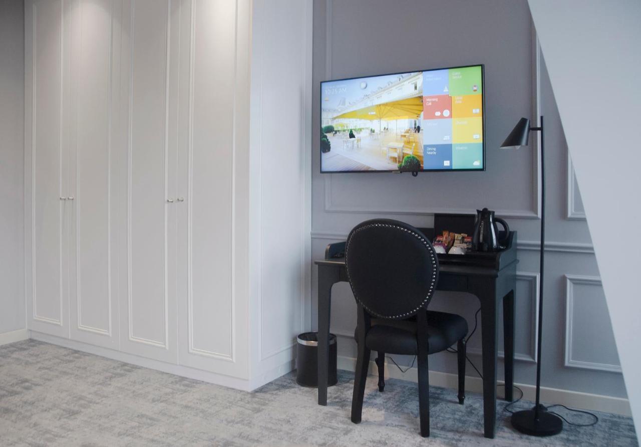H41 Luxury Suites Belgrad Exteriör bild