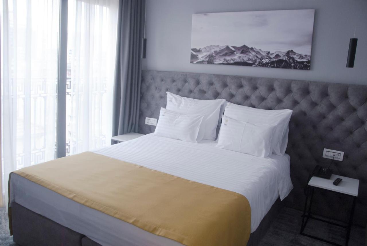 H41 Luxury Suites Belgrad Exteriör bild