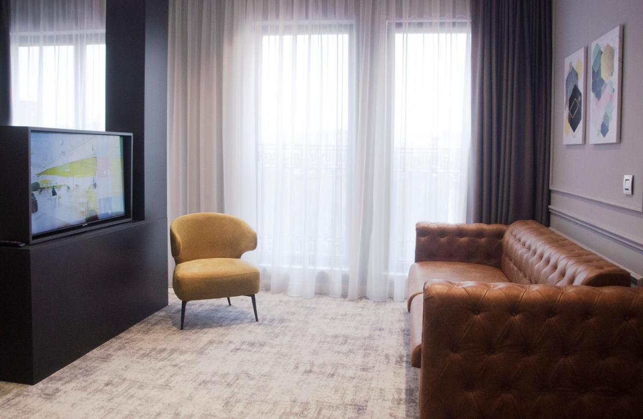 H41 Luxury Suites Belgrad Exteriör bild