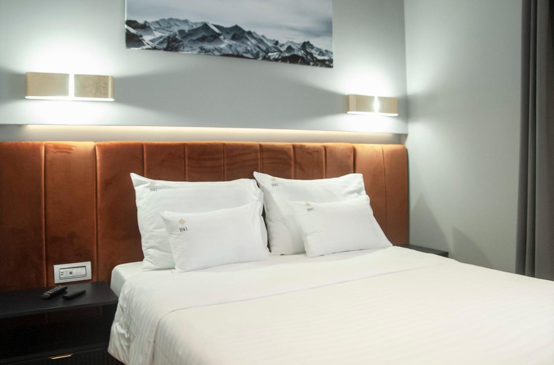 H41 Luxury Suites Belgrad Exteriör bild
